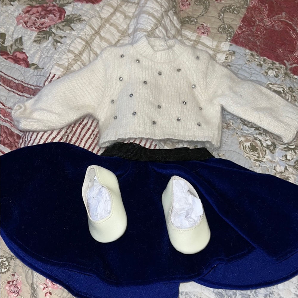 Pleasant Company American Girl retired Hanukkah outfit
